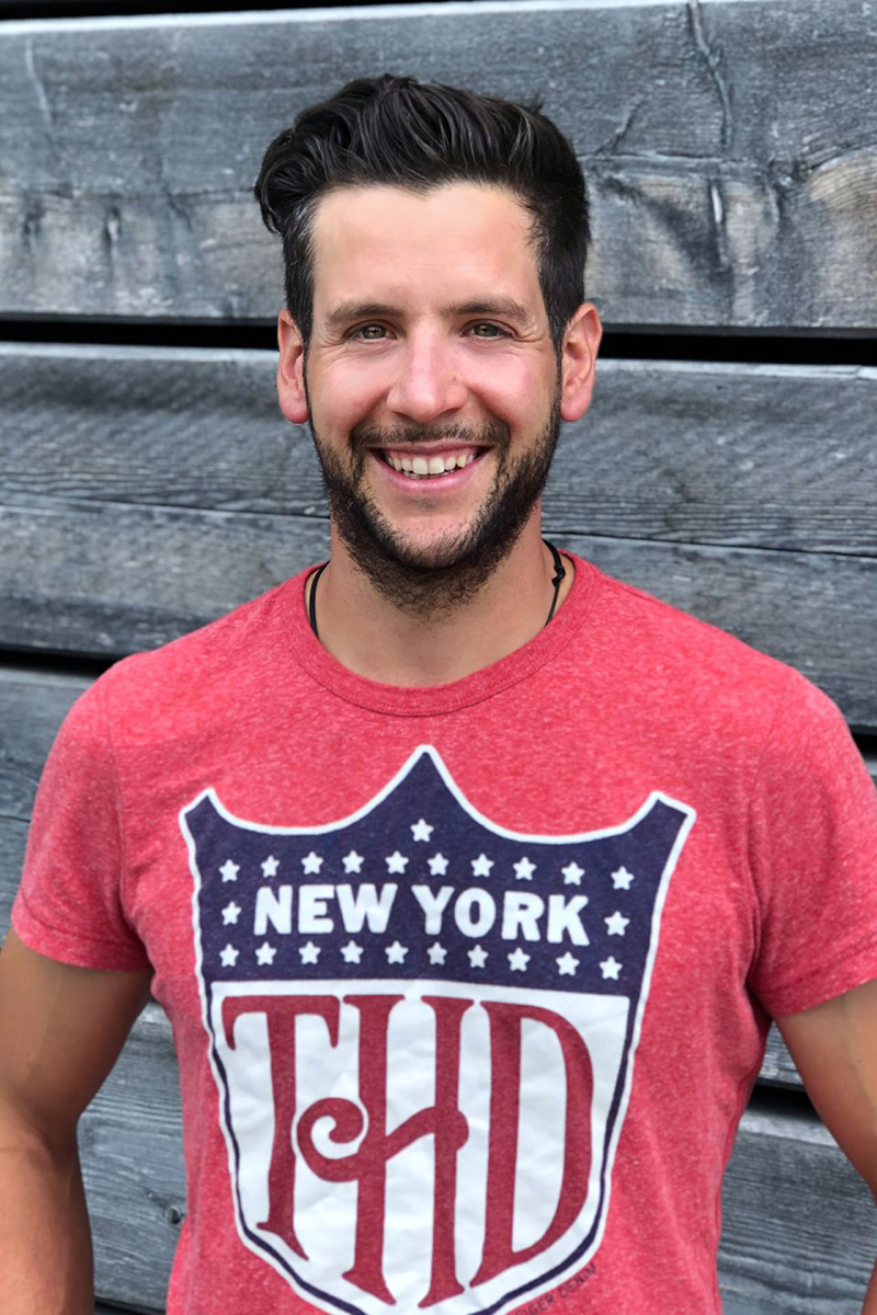 Portrait Mitarbeiter Benjamin Jungwirth